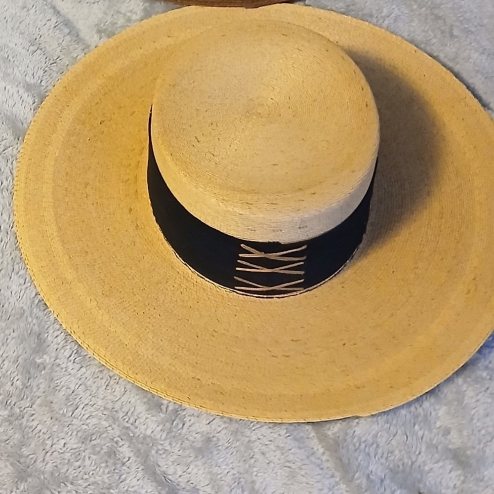 ASN Los Angeles Stylish Tan and Black Women's Hat